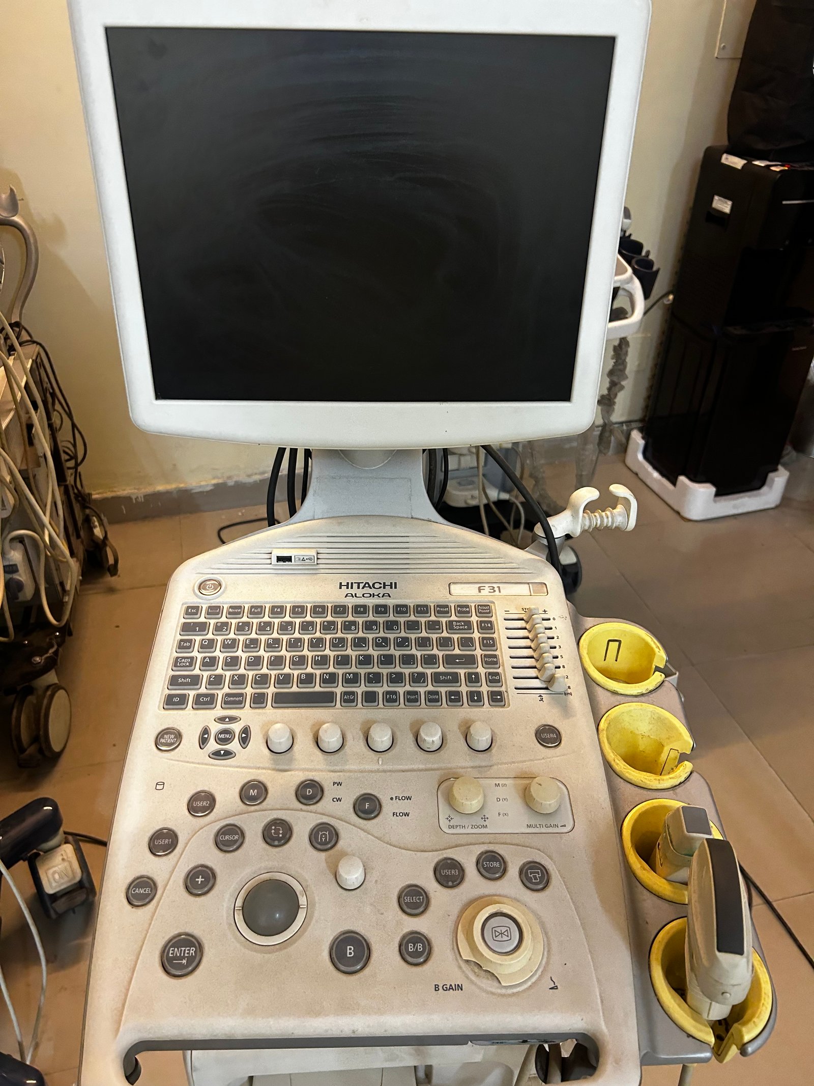 Excellent HITACHI ALOKA PROSOUND F31 (2018) image 4